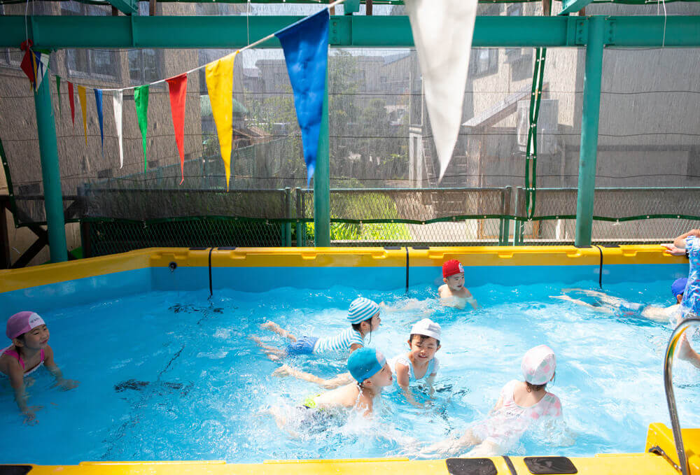 プールあそび